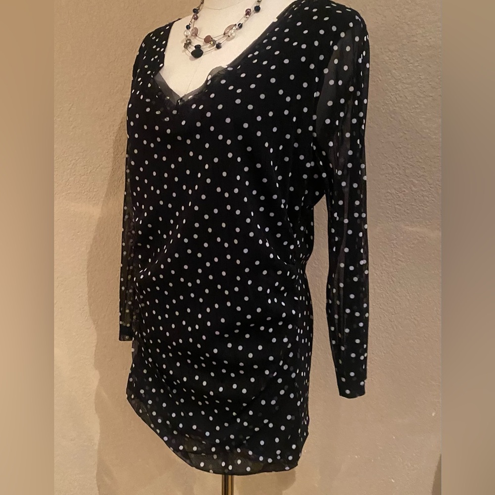 Gorgeous polka dot blouse XL